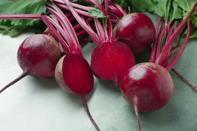 resized640_articles--everythingyouneedtoknowaboutbeetroot--04--25--jpg--seq-3.webpSfecla rosie Bikores, Seminte soi semitimpuriu sfecla pentru salata, culoare rosu inchis, 5 grame, Opal